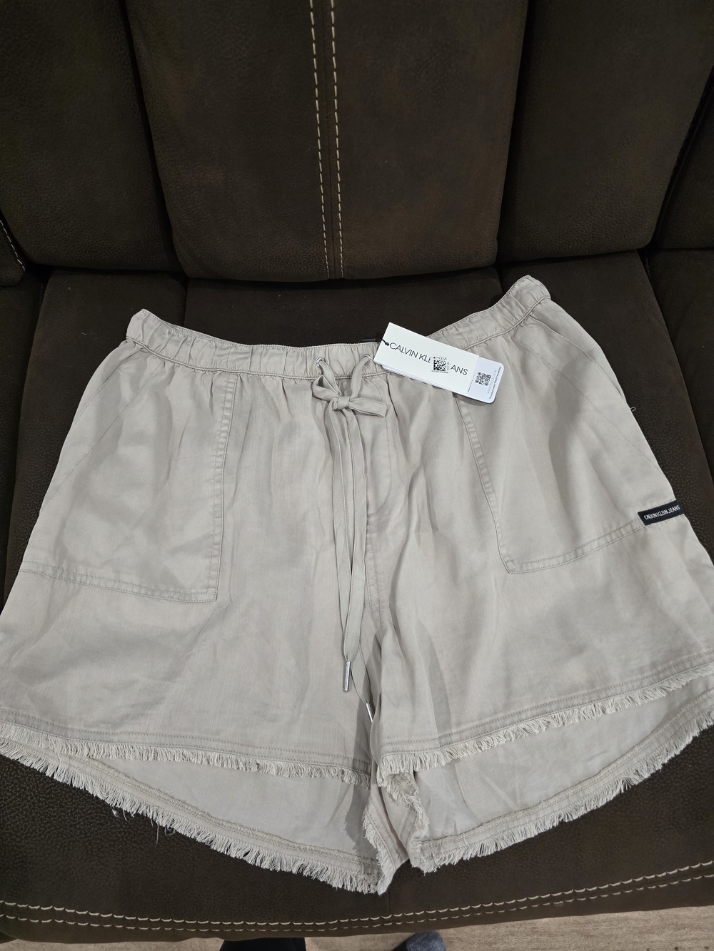 Calvin Klein Jeans Women's Light Beige Drawstring Fringe Hem Shorts